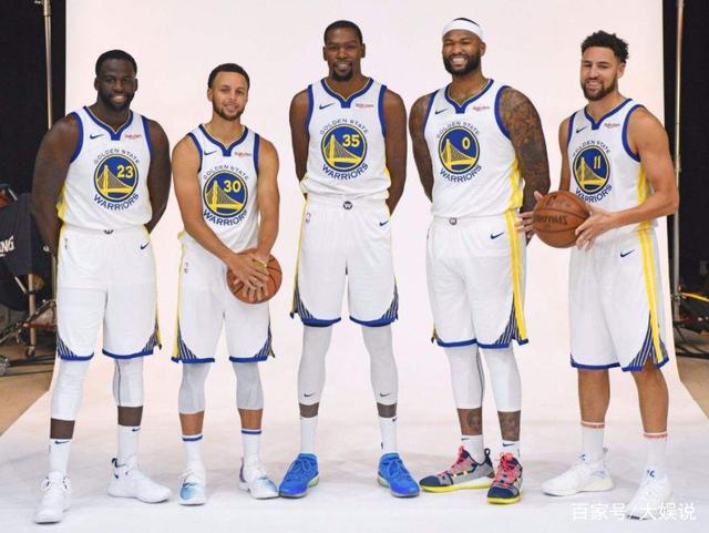 欧冠本周最佳阵容：马杜埃凯、孔德、格林伍德、卡尔在列（欧冠周最佳阵容出炉：马杜埃凯、孔德、格林伍德、卡尔入选）