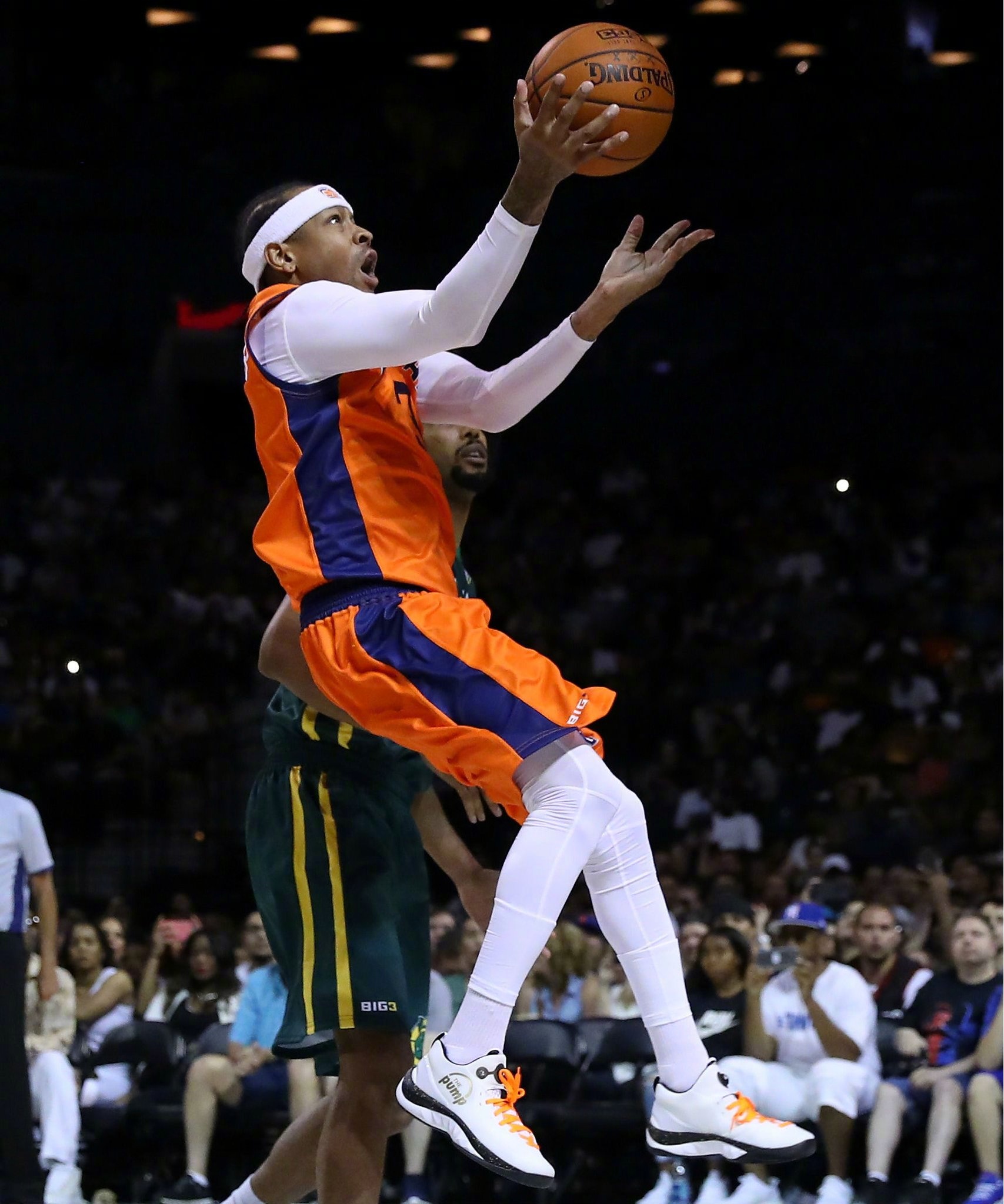 帕福斯击败黄潜，助塞浦路斯甲本赛季欧战积分暂时升至第四（帕福斯力克黄潜，塞浦路斯甲本季欧战积分暂居第四）