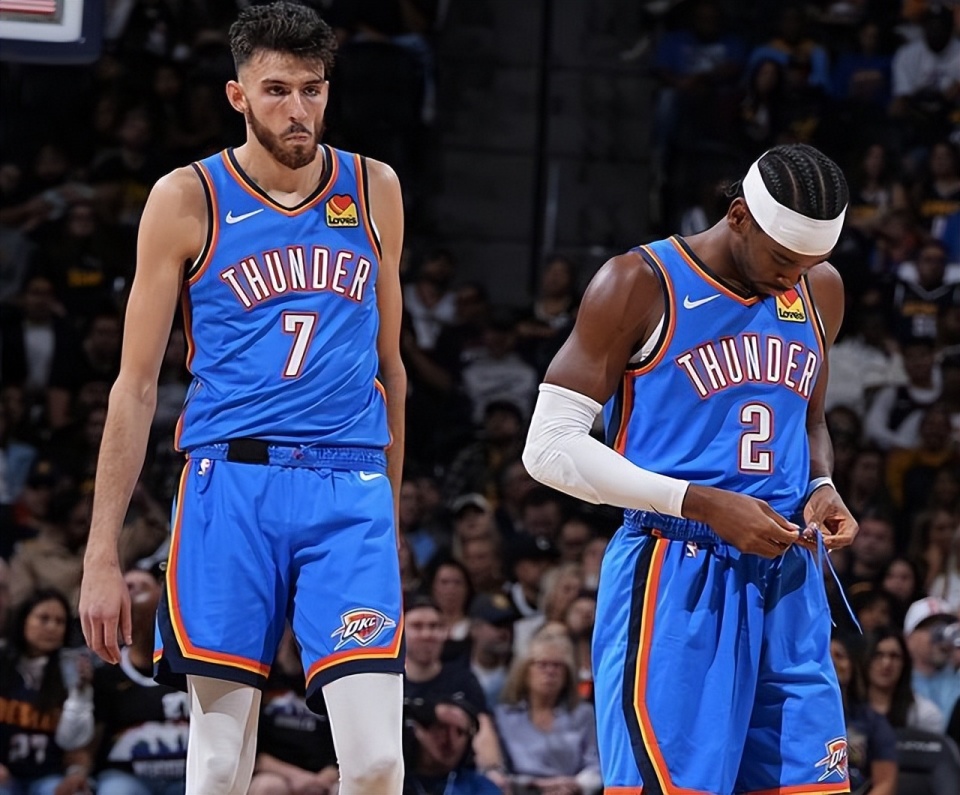 勒沃库森客场3-1狼堡，蒂尔曼传射，霍夫曼、塔普索巴建功（勒沃库森做客3比1力克狼堡，蒂尔曼传射，霍夫曼与塔普索巴破门）