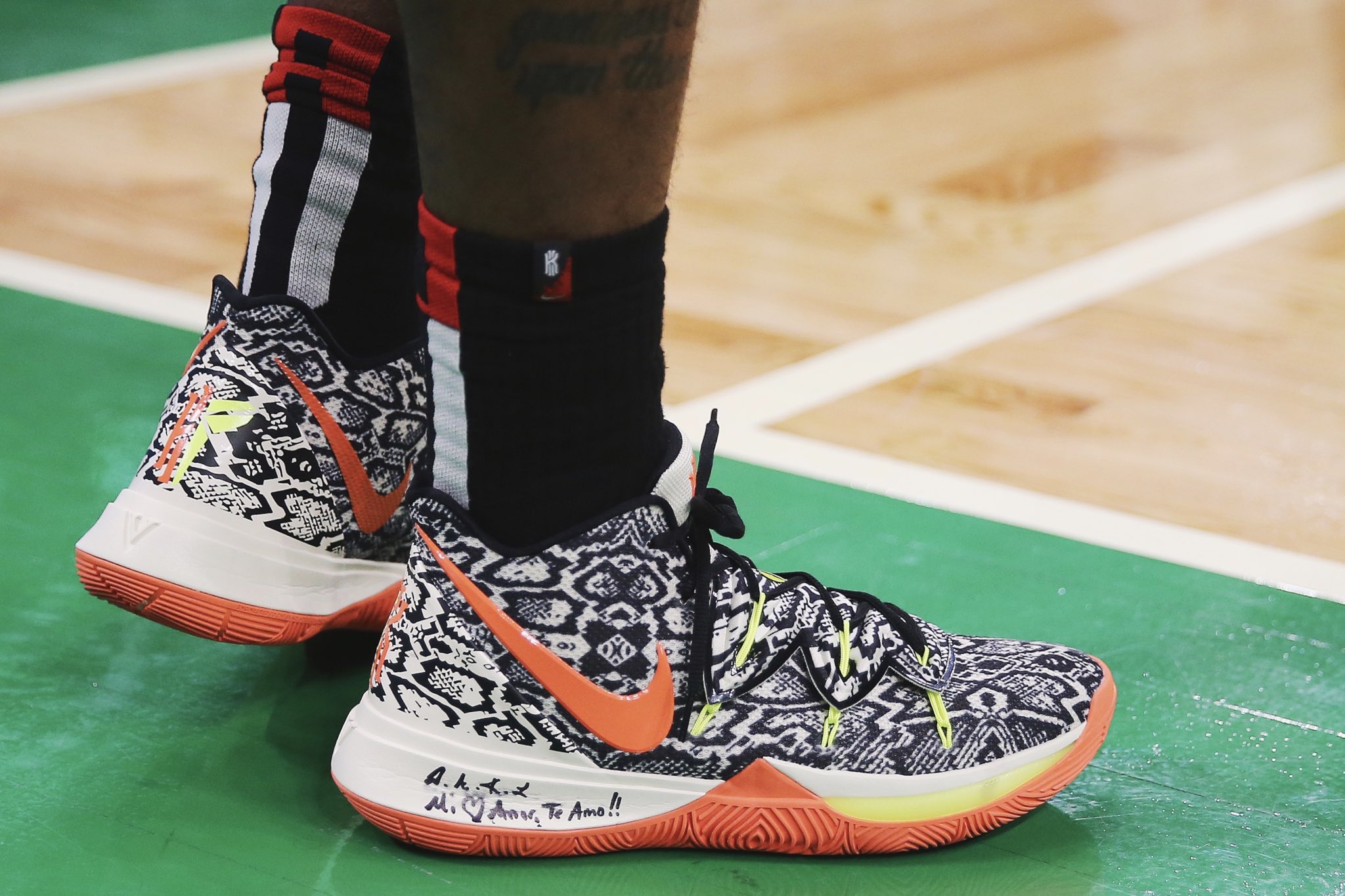 欧冠：巴黎2-1战胜曼联（欧冠：巴黎2比1击败曼联）